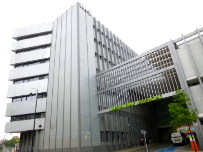 Bilbao - Clínica IMQ Zorrotzaurre 3