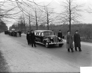 Bijzetting op Grebbeberg van 20 gesneuvelde militairen in Frankrijk, Bestanddeelnr 903-8456
