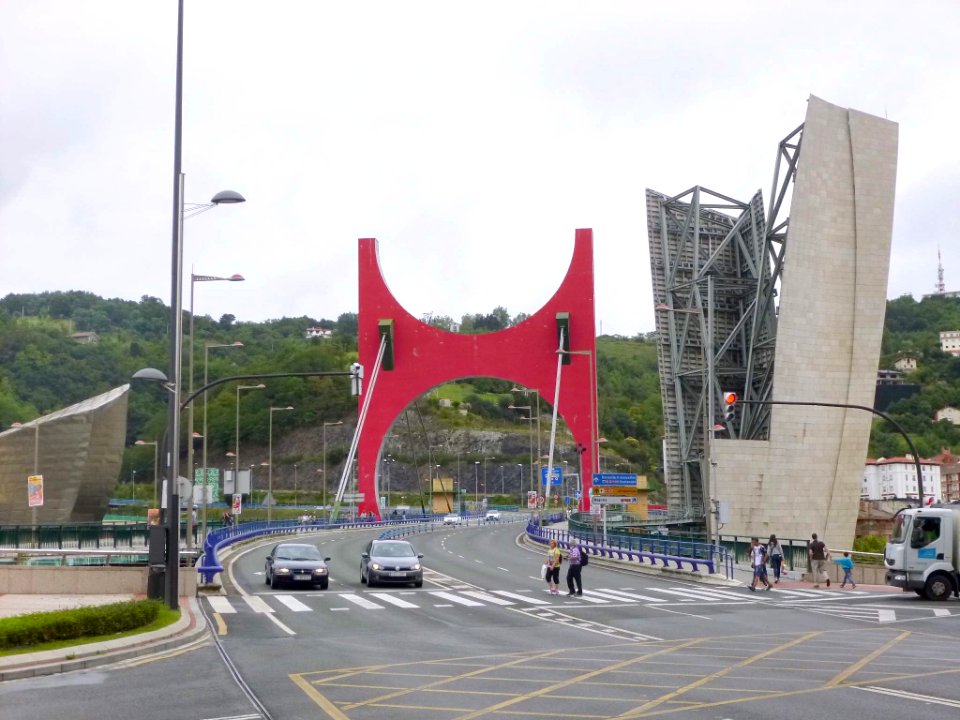 Bilbao - Arranque del Puente de la Salve en la Alameda de Recalde