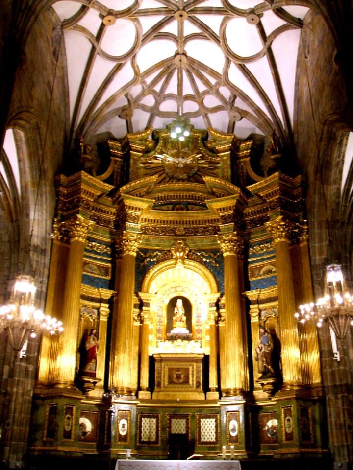 Bilbao - Basilica de Begoña 16