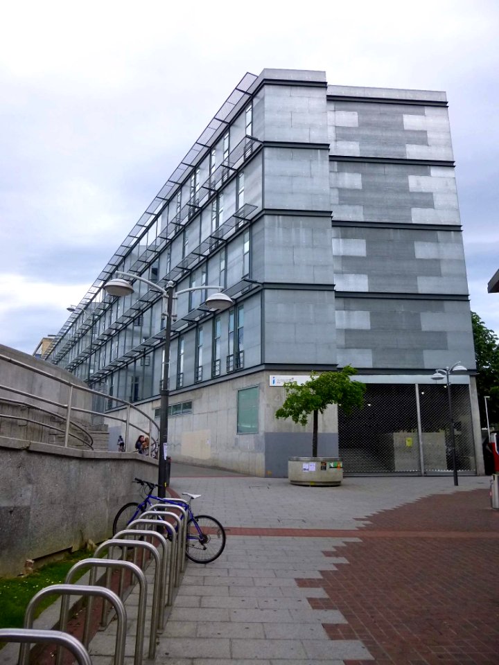 Bilbao - Escuela Técnica Superior de Ingeniería de Bilbao (ETSIB, UPV-EHU), Edificio B (2006) 4