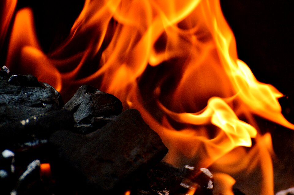 Hot embers barbecue