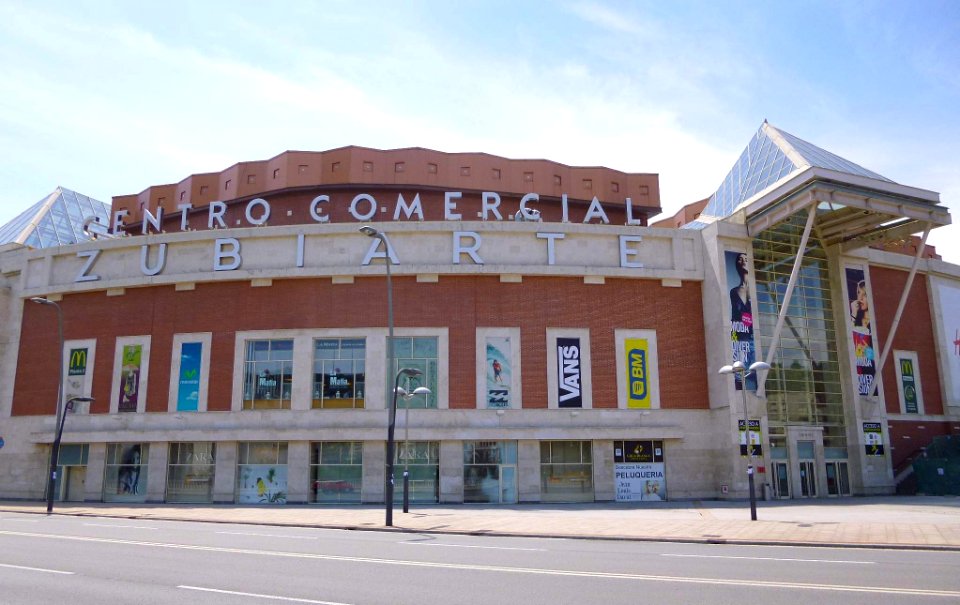 Bilbao - Centro Comercial Zubiarte 2