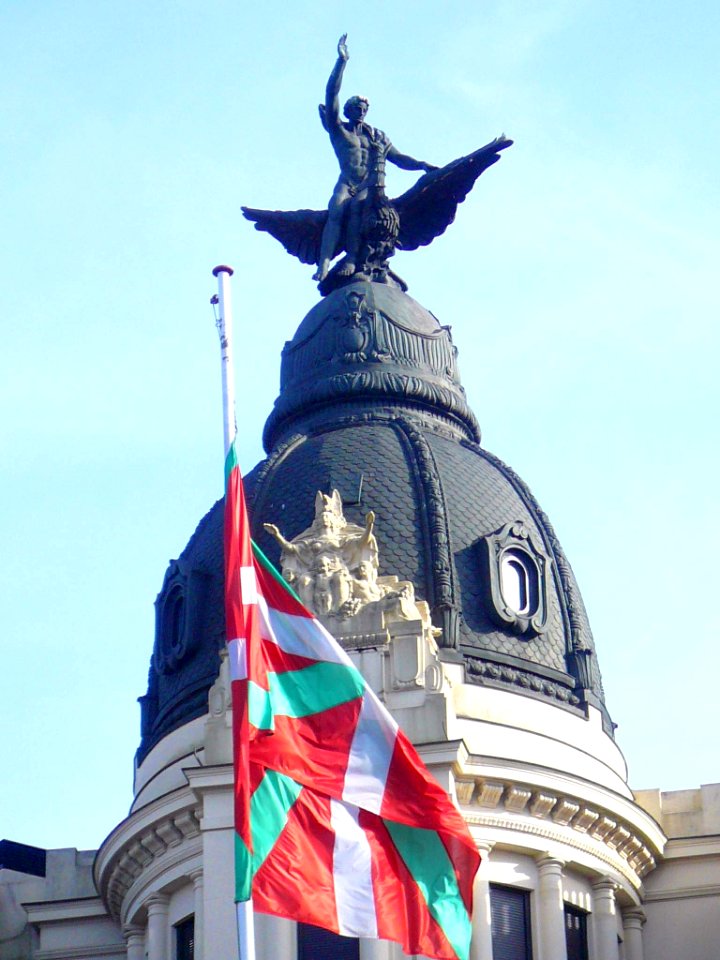 Bilbao - Edificio La Unión y el Fénix 3