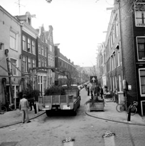 Bloem- en plantenbakken in Kerkstraat, Bestanddeelnr 927-0922