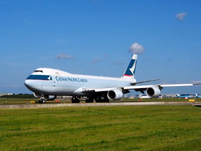 B-LJH Cathay Pacific Boeing 747-867F - cn 39245 taxiing 19july2013 pic-003