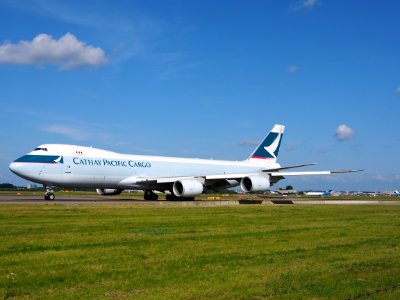 B-LJH Cathay Pacific Boeing 747-867F - cn 39245 taxiing 19july2013 pic-006