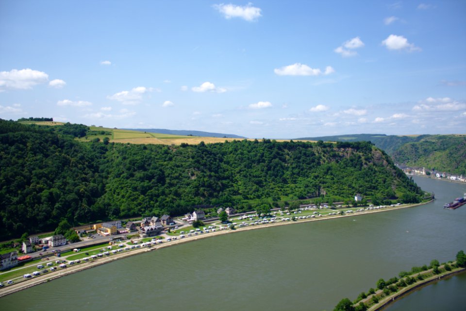 Blick auf den Rhein und St. Goar