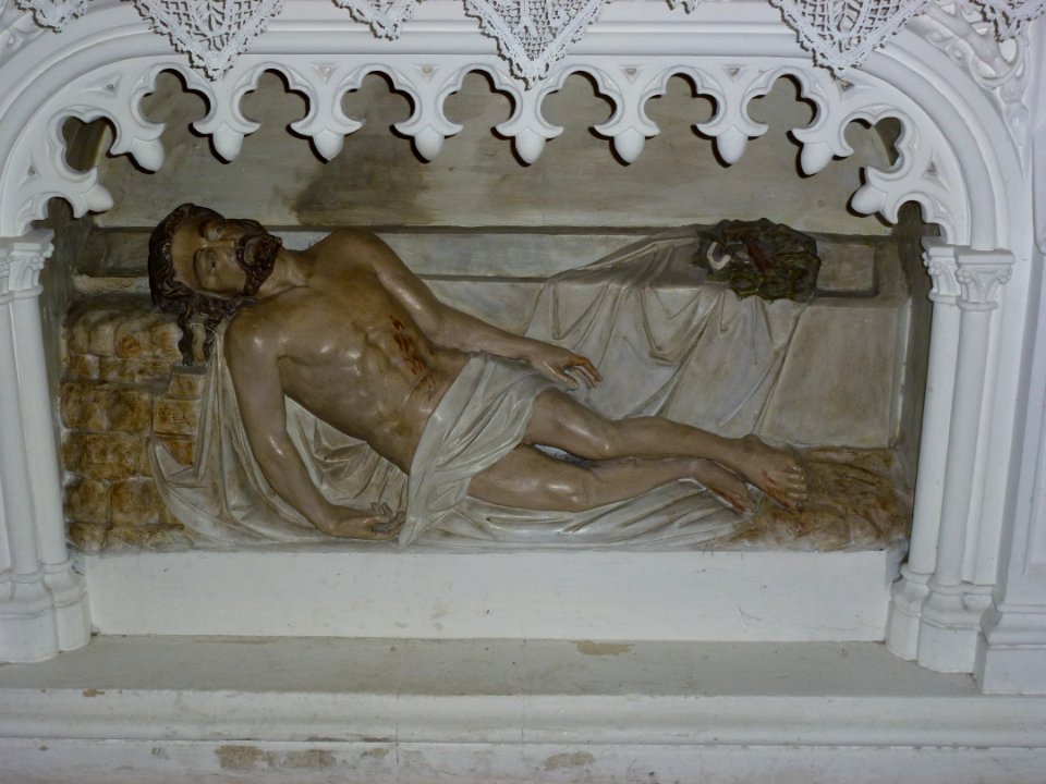 Blessy (Pas-de-Calais, Fr) église Saint Omer, Christ mort, detail d'autel