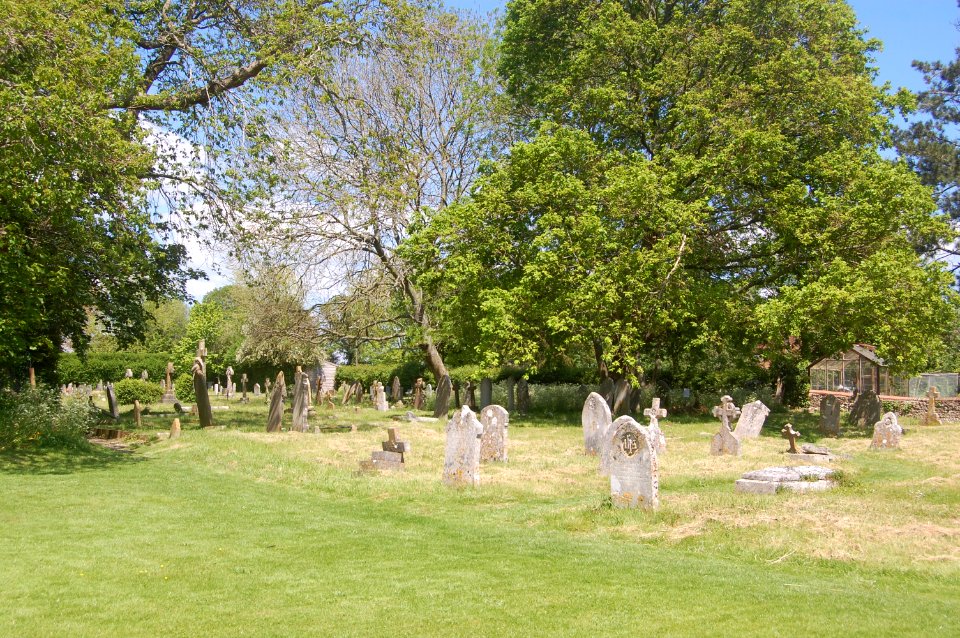 Blessed Mary Church, Church Street, Upham (NHLE Code 1350596) (May 2021) (Churchyard)