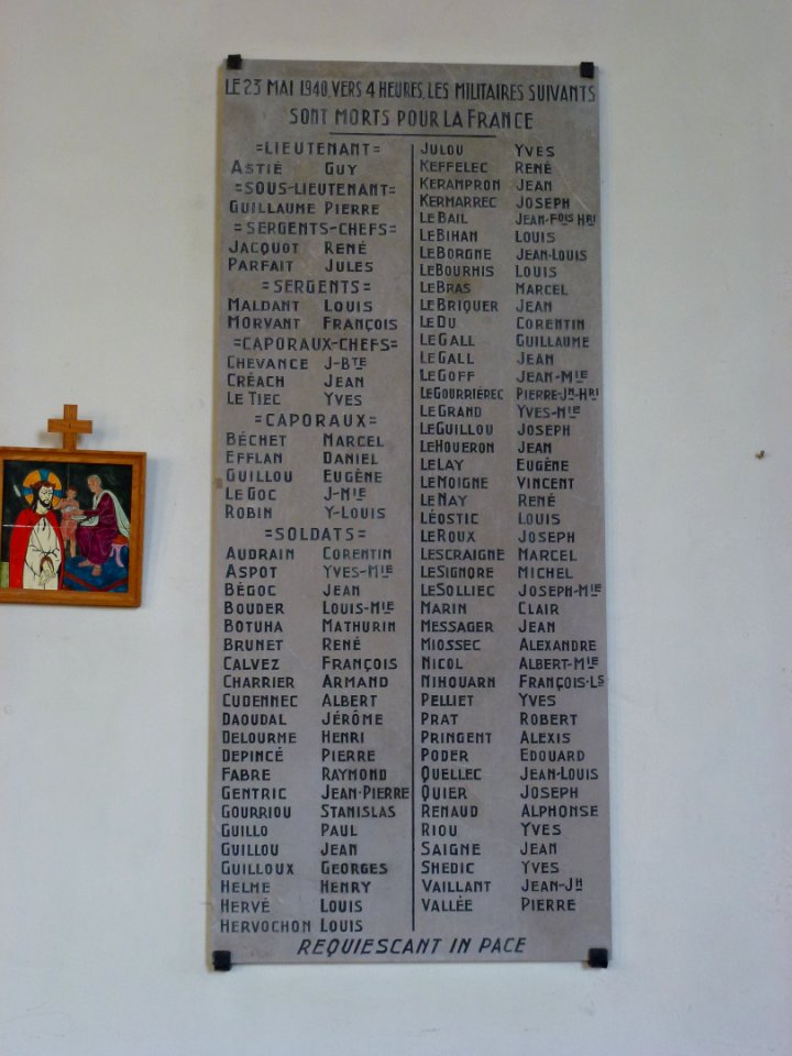Blessy (Pas-de-Calais, Fr) église Saint Omer, plaque morts 24 mai 1940