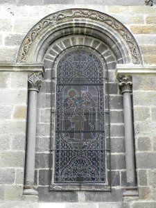 Blesle (43) Église 02