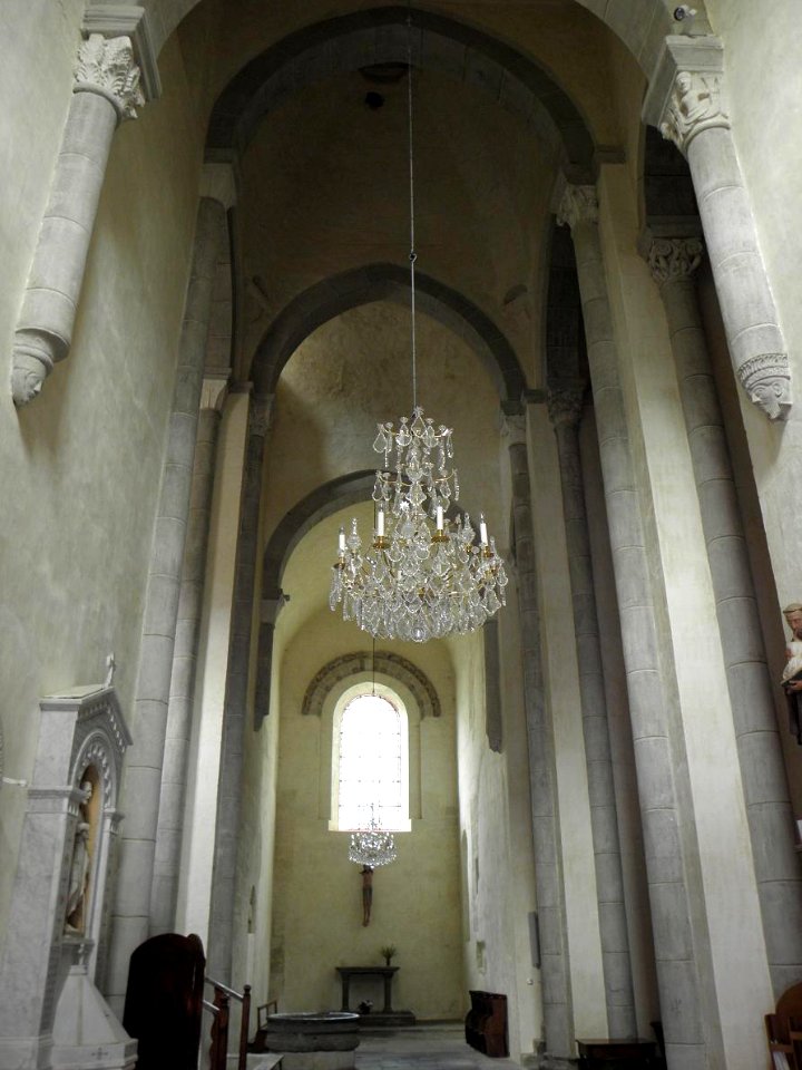 Blesle (43) Église 08