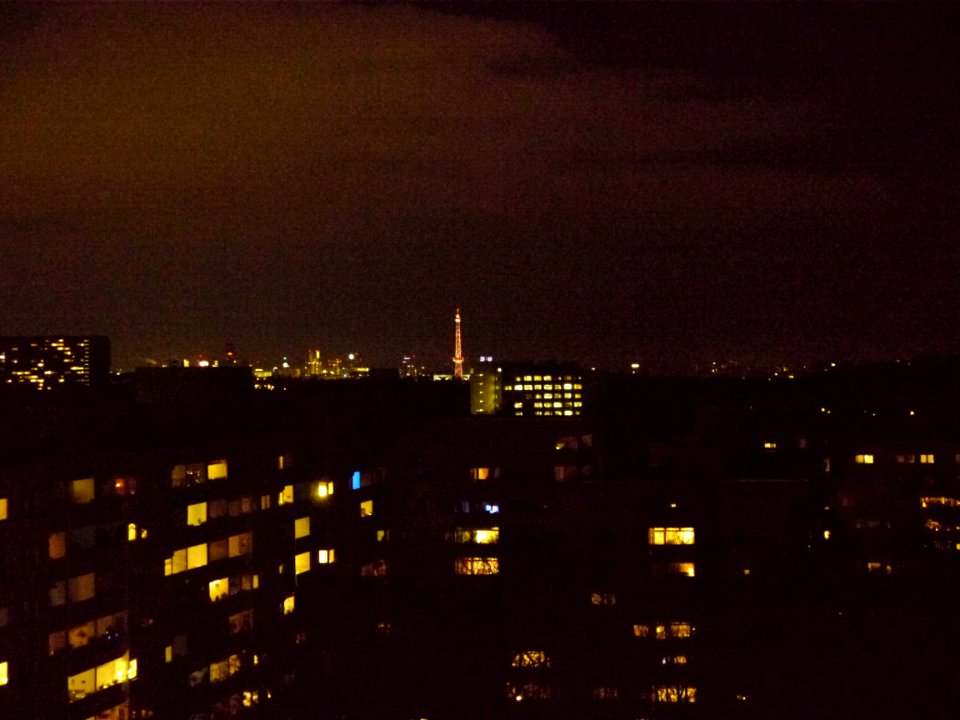 Blick aus dem Hochhaus auf dem Pichelsberg nachts