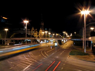Blick vom Blauen Wunder auf selbiges Richtung Goerdelerring in Leipzig im August 2003c