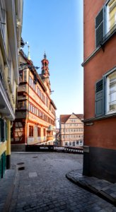 Blick aufs Rathaus in Tübingen vom Wienergäßle 2019