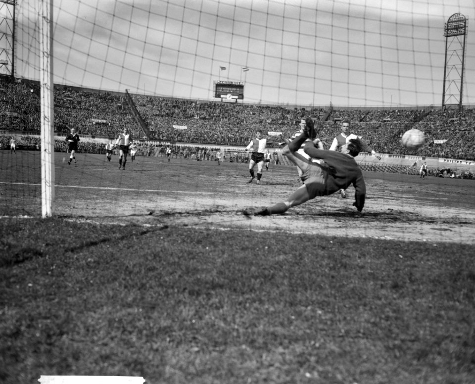 Blauw-Wit tegen Feyenoord 1-1 (spelmoment), Bestanddeelnr 913-7427
