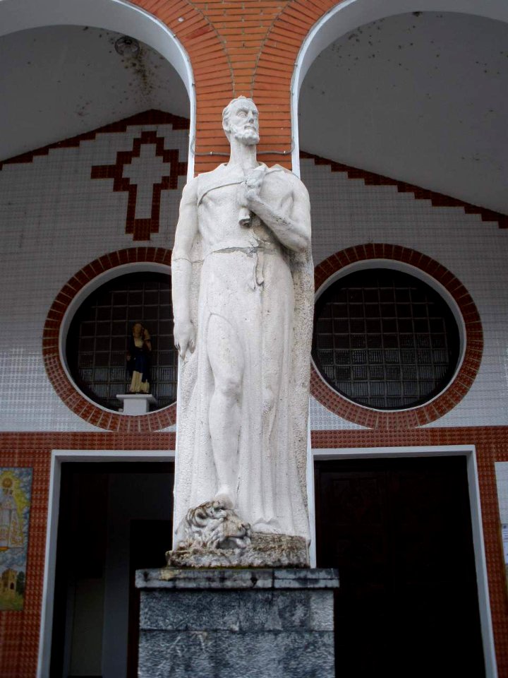 Blimea (San Martín del Rey Aurelio) - Iglesia de Santa María de las Nieves 03
