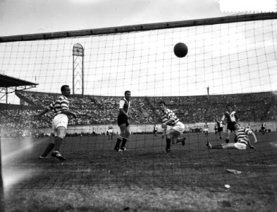 Blauw-Wit tegen Feyenoord 2-7, vlnr Roye, Tamming, Althoff, Schouten en Engl, Bestanddeelnr 910-6882