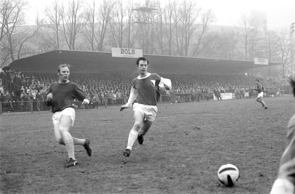 Blauw-Wit tegen Elinkwijk 2-1., Bestanddeelnr 923-1856