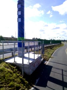 Blitzersäule für LKW-Maut-Erhebung durch Toll-Collect an der B 2 südlich von Lutherstadt-Wittenberg im September 2017