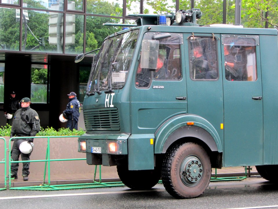 Blockupy 2013 Deutsche Bank5 photo