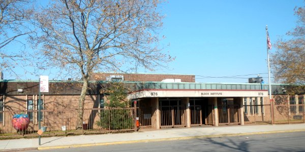 Block Institute 376 Bay44 St jeh