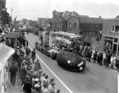 Bloemencorso in bollenstreek, Bestanddeelnr 919-1204
