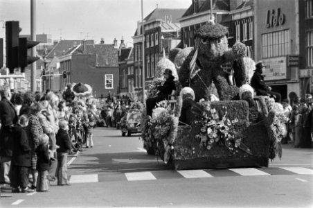 Bloemencorso in bollenstreek (Haarlem), Bestanddeelnr 928-5370