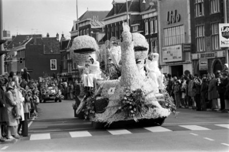 Bloemencorso in bollenstreek (Haarlem), Bestanddeelnr 928-5369 photo