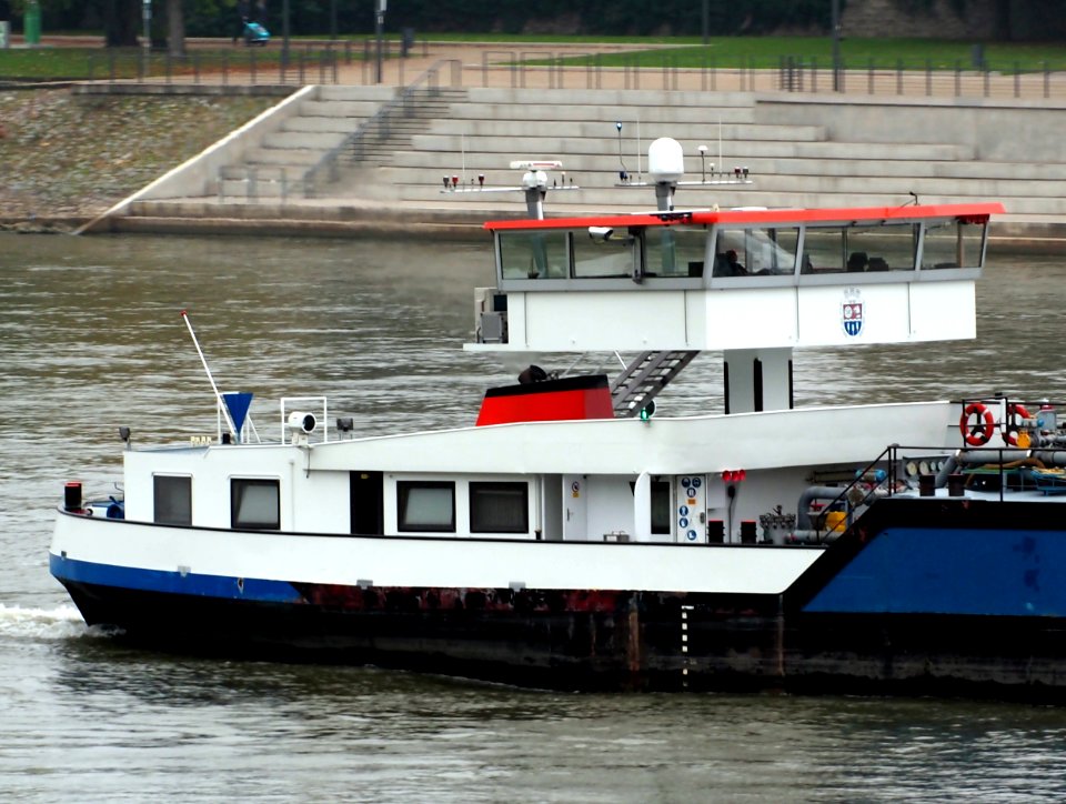 Blandina, ENI 04607850 on the Rhine river at Koblenz, pic2
