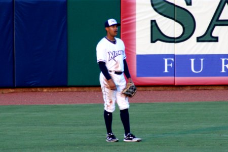 Blake Perkins playing centerfield for the NWA Naturals