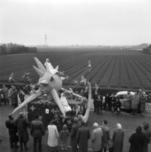 Bloemencorso in de bollenstreek verscheidene praalwagens, Bestanddeelnr 913-9141 photo