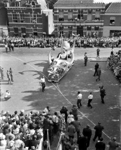 Bloemencorso in Zundert, Bestanddeelnr 910-6554