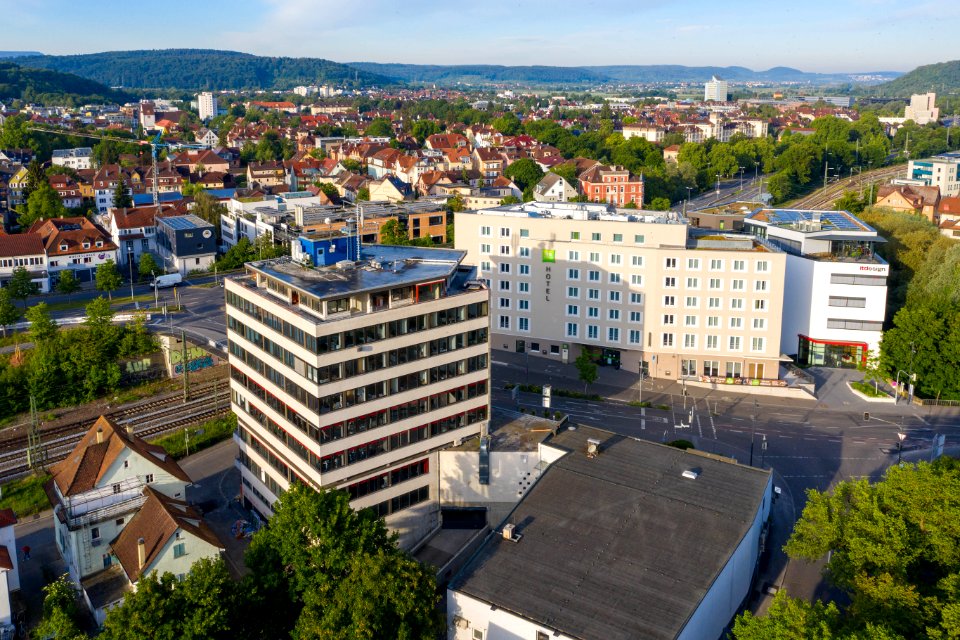 Blauer Turm in Tübingen aus der Luft
