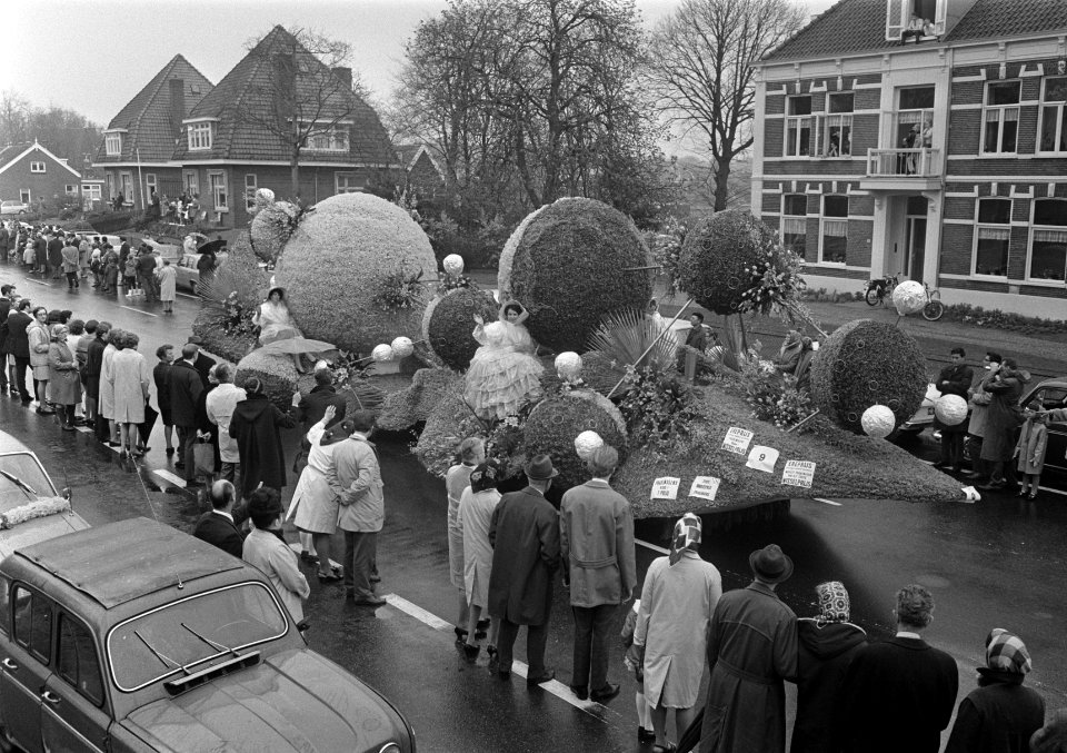 Bloemencorso in Bollenstreek, praalwagen, Bestanddeelnr 922-3427