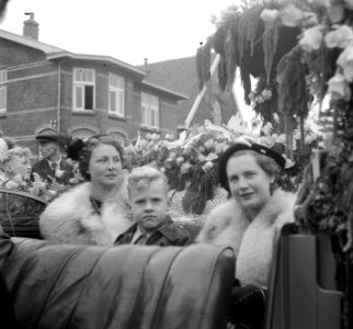 Bloemencorso Aalsmeer, Bestanddeelnr 904-1751