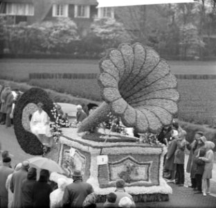 Bloemencorso in de bollenstreek verscheidene praalwagens, Bestanddeelnr 913-9147
