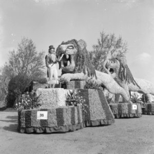 Bloemencorso Sassenheim, een van de praalwagens, Bestanddeelnr 919-1181