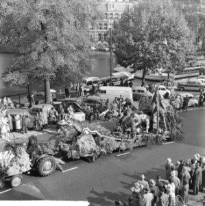 Bloemencorso door Amsterdam, Bestanddeelnr 914-2872