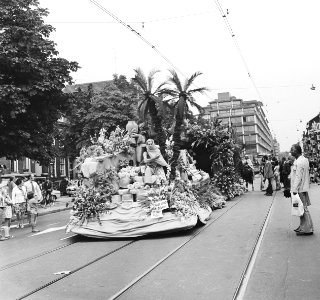 Bloemencorso in Amsterdam, Bestanddeelnr 926-6523