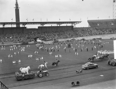 Bloemencorso van Aalsmeer te Amsterdam, Bestanddeelnr 904-1770