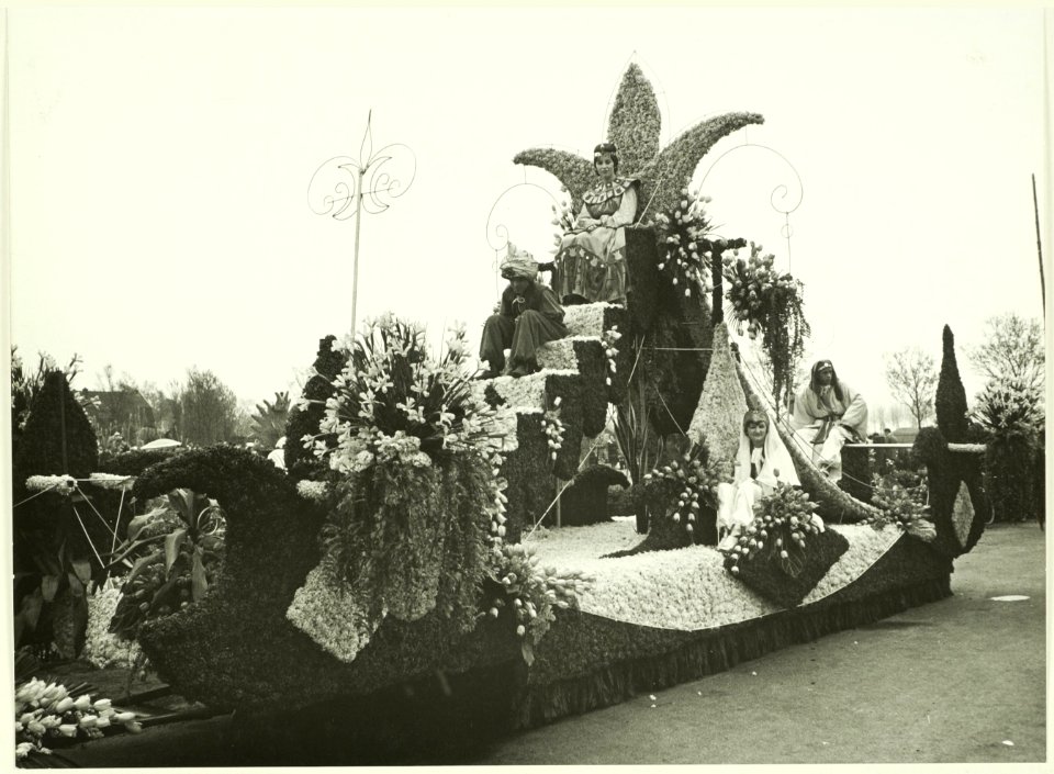 Bloemencorso, NL-HlmNHA 5400465234