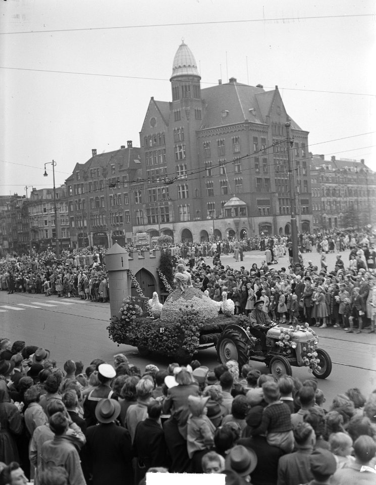 Bloemencorso in Olympisch stadion, Bestanddeelnr 904-1789