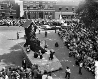 Bloemencorso in Zundert, Bestanddeelnr 910-6552