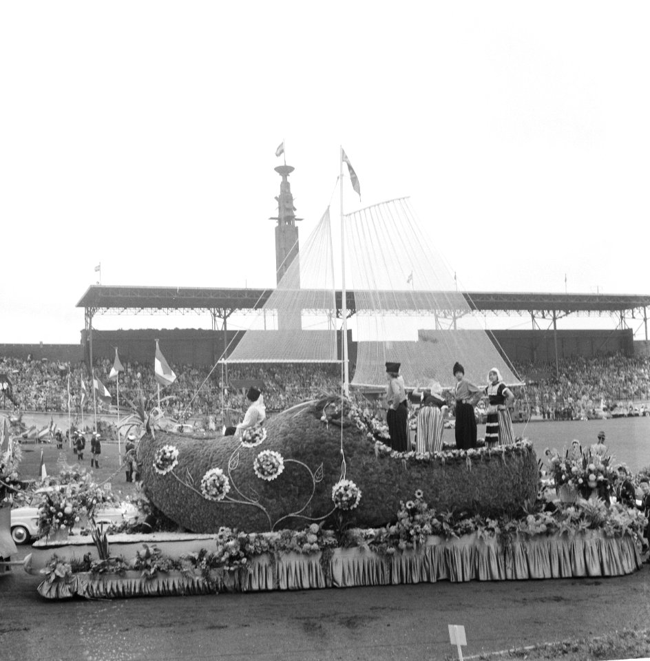 Bloemencorso in het Olympisch Stadion te Amsterdam, Bestanddeelnr 911-5618
