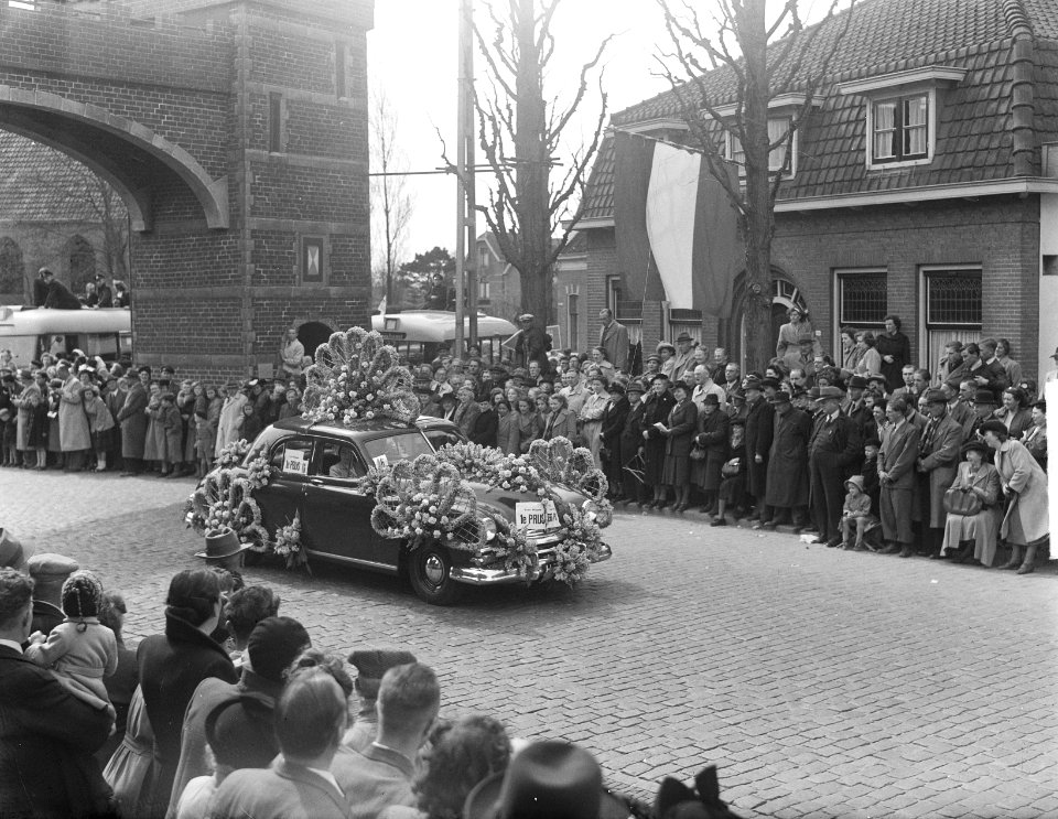 Bloemencorso te Lisse-Sassenheim, Bestanddeelnr 903-9247 photo