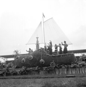 Bloemencorso in het Olympisch Stadion te Amsterdam, Bestanddeelnr 911-5626