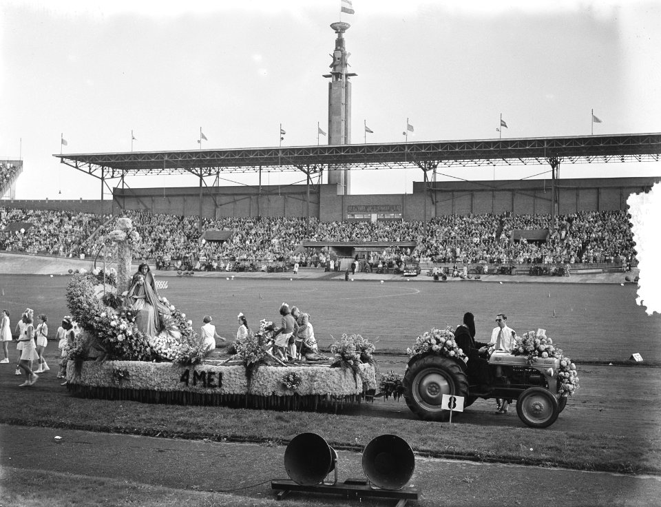 Bloemencorso Stadion Amsterdam, Bestanddeelnr 905-2959