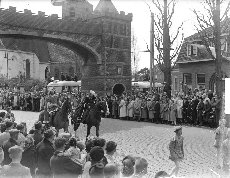 Bloemencorso te Lisse-Sassenheim, Bestanddeelnr 903-9249